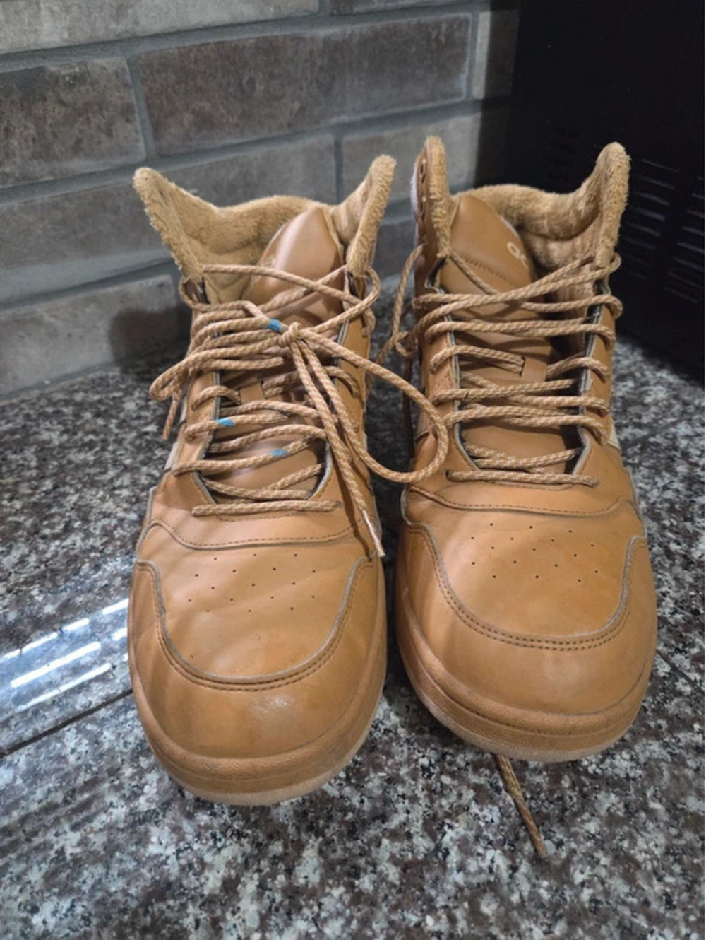 Adidas size 12. See pictures.